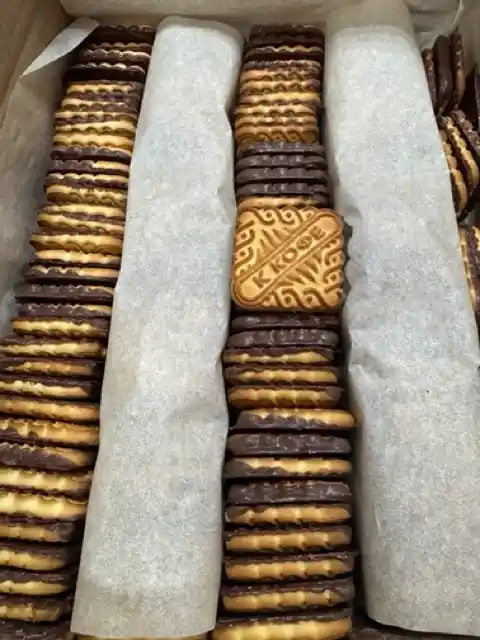 [14-88] Печенье "К кофе" шоколадное дно, Черногорское 1/3кг  